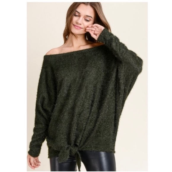 NWT A Girl Thing Off-The-Shoulder Neckline Fuzzy Sweater - Picture 2 of 4